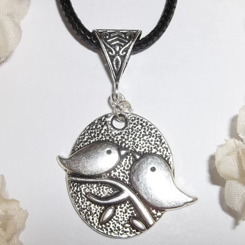 Cute Bird Necklace Black & Silver Adjustable 4772